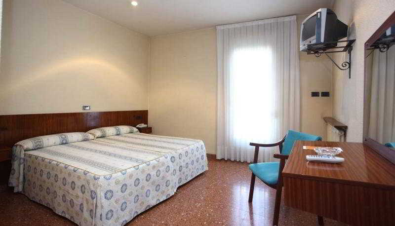 La Bilbaina Otel Vitoria-Gasteiz Dış mekan fotoğraf