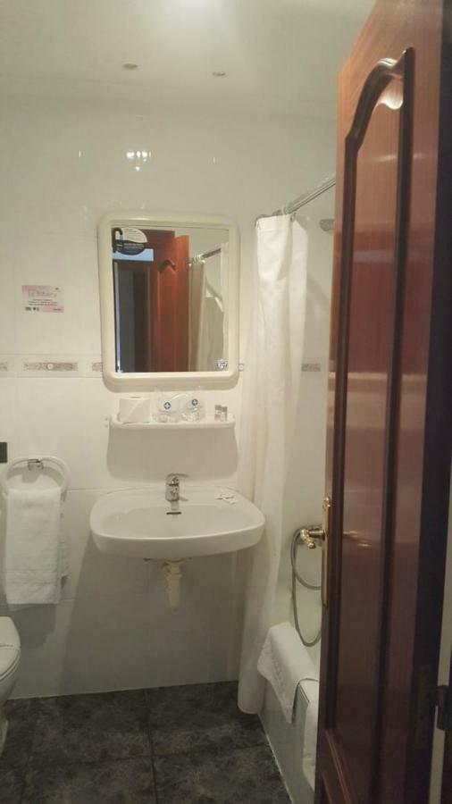 La Bilbaina Otel Vitoria-Gasteiz Oda fotoğraf