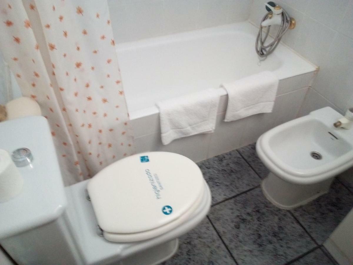 La Bilbaina Otel Vitoria-Gasteiz Oda fotoğraf